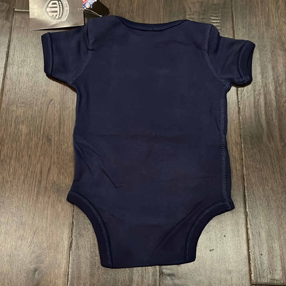 NFL | Chicago Bears Onesie - Picture 3 of 3